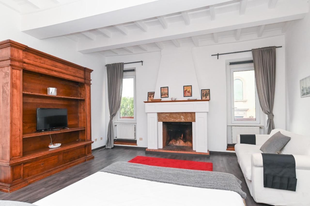 Gorgeous Trastevere Loft On The River روما المظهر الخارجي الصورة